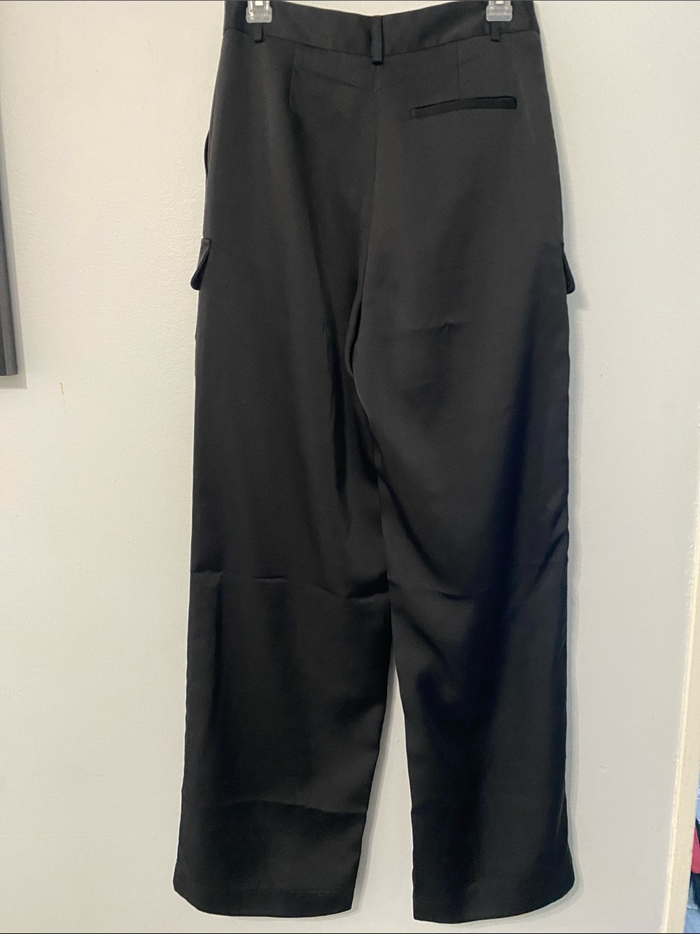 Noli Wide-Leg Satin Cargo Pants in Black Womens Size 6 - Picture 7 of 9